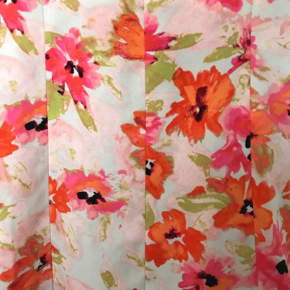 DONATED Loft LIKE NEW Watercolor Floral XXSP - Picture 4 of 8